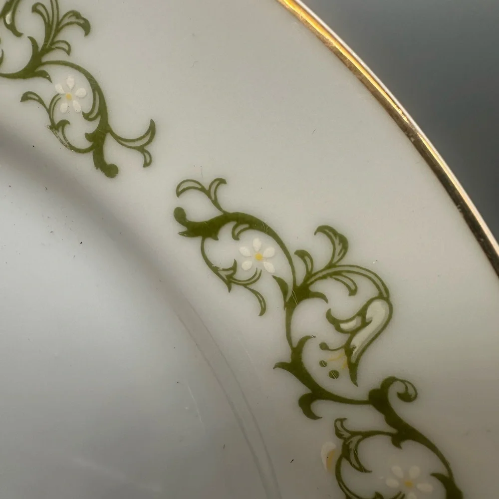 Bell Flower fine China by Japan dinner plates (4)